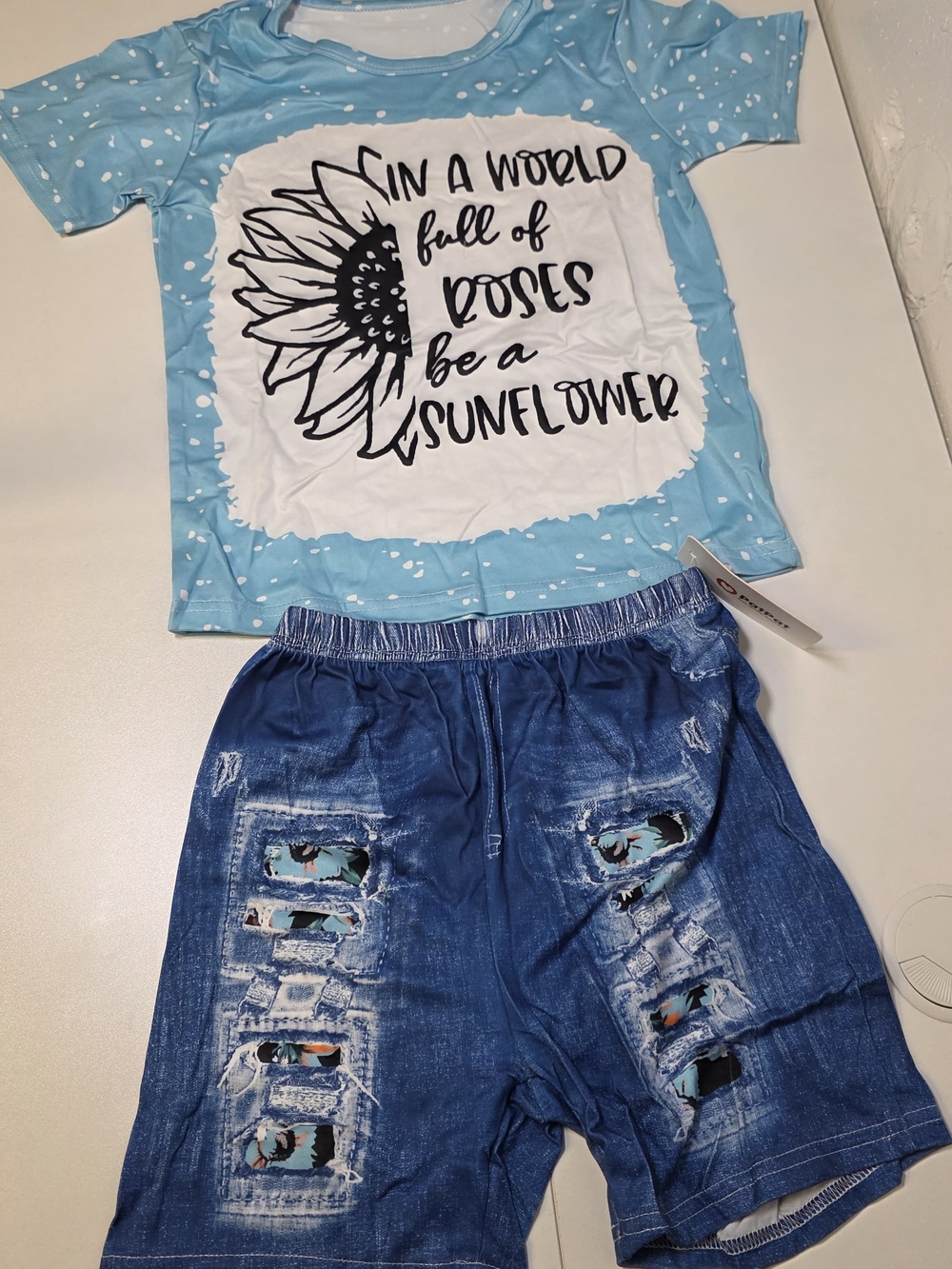 Blue Sunflower Graphic Tee & Denim-Style Shorts Set